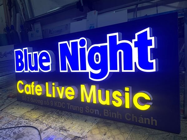 Muốn Biển Quảng Cáo Của Bạn "Nổi Bật" Hơn