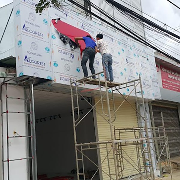 Cách Bảo Dưỡng Biển Quảng Cáo Để Luôn Mới Đẹp